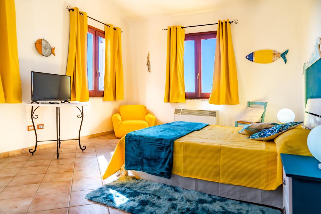Nora Guesthouse Rooms And Villas Pula Eksteriør billede